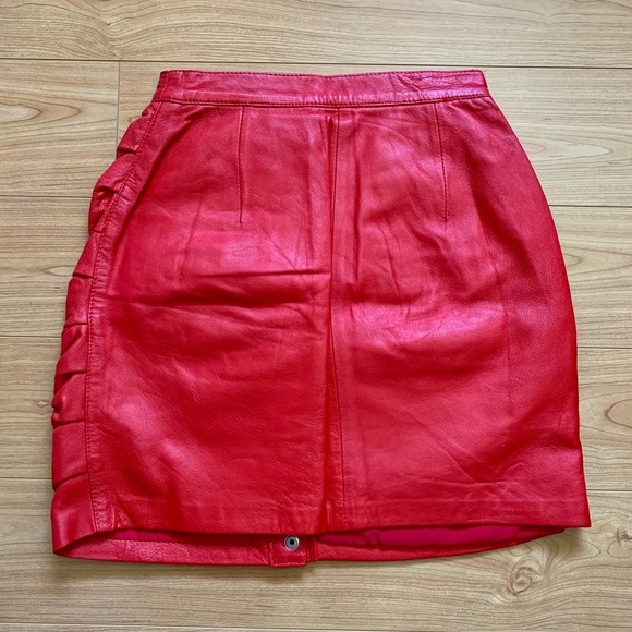 Leather Ruching Skirt - Picture 2 of 8